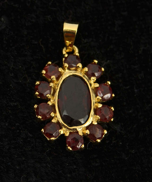 Silver Art Nouveau style gilded pendant with garnets