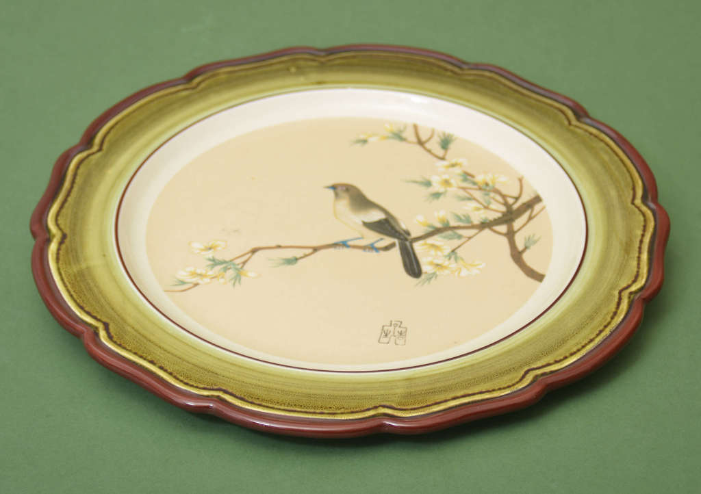 Painted porcelain decorative wall plate 