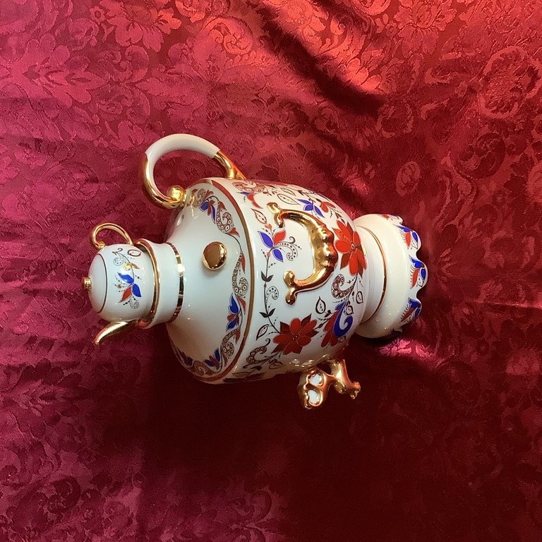 Cheerful samovar. the author of the form is Creamer, the author of the drawing is Vorobyevsky.LFZ. Buffet storage. Export brand. First issues.