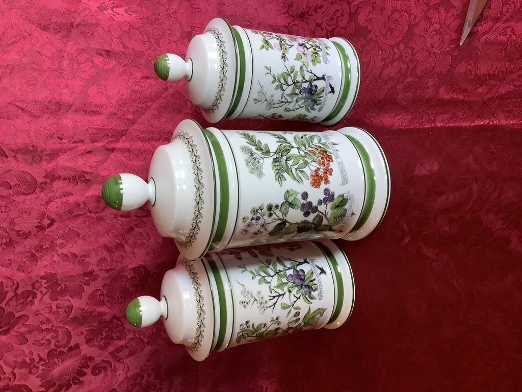 Jars for spices.Kaiser.Hand-painted.In excellent condition.