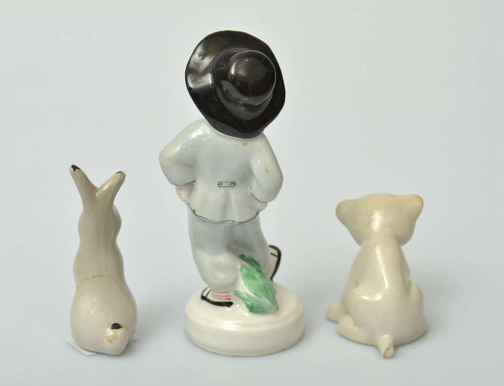 Porcelain figurines 3 pcs (with defects)