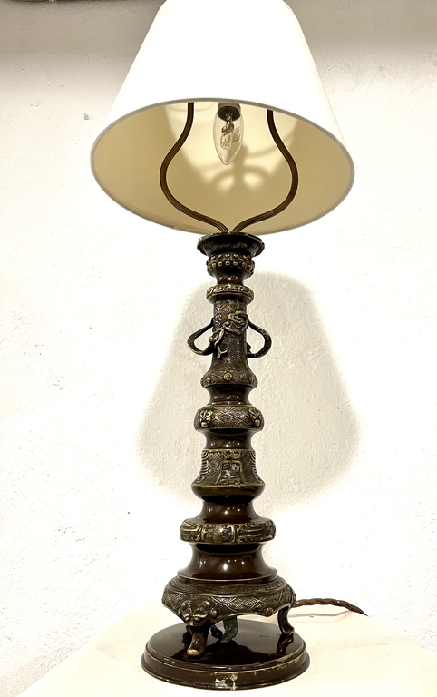 Table lamp. Japan. Bronze