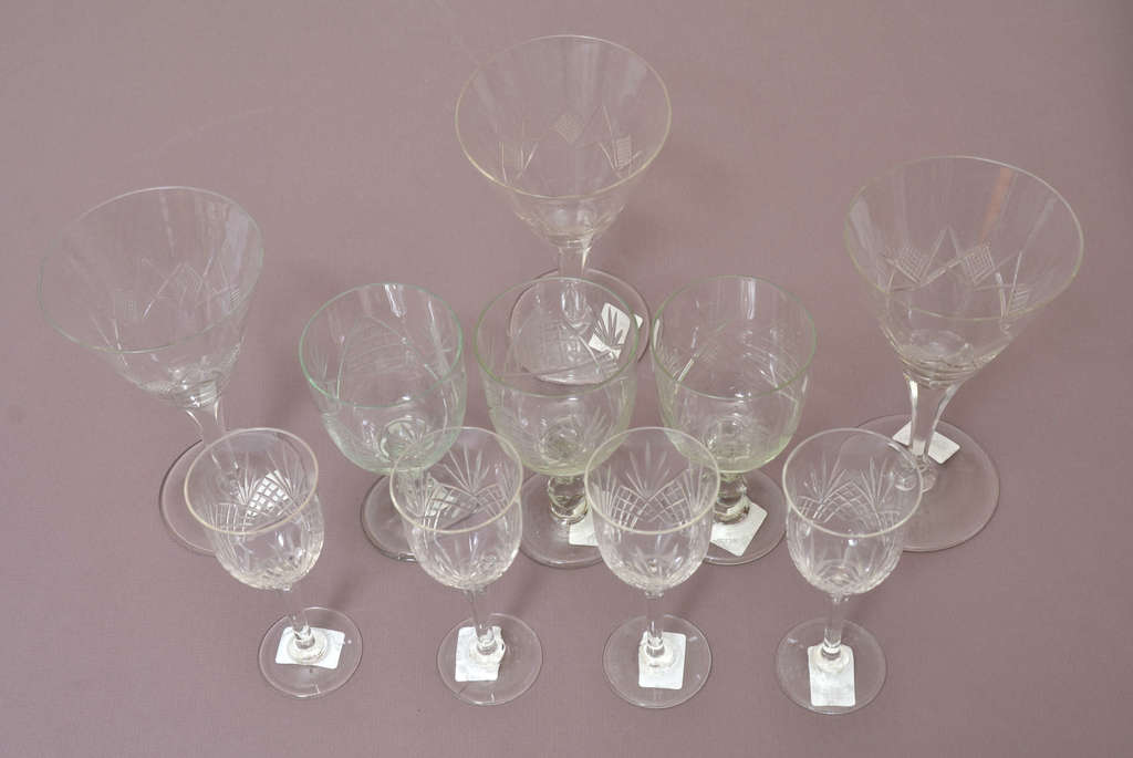 Kristāla stikla glāzes (10 gab)