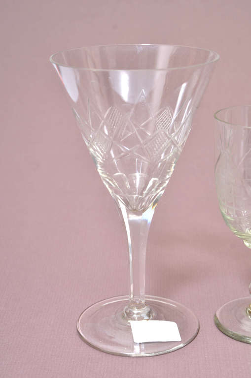Kristāla stikla glāzes (10 gab)