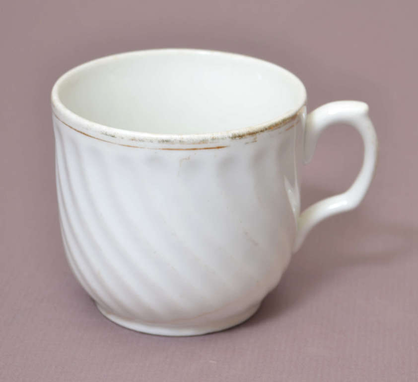 Pre-war mug