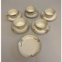 Porcelain cups and saucers from the set 