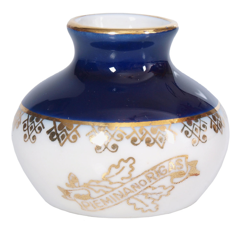 Porcelain vase ''In memory of Riga''