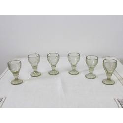 Стеклянные стаканы стекольного завода Ilguciems.