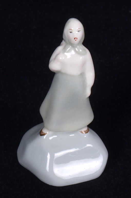 Porcelain figure ''The girl with the scarf''