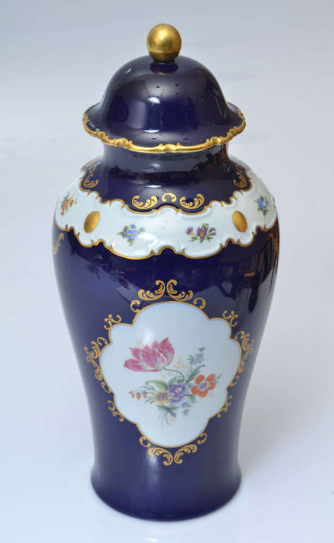 Cobalt porcelain vase-urn with lid