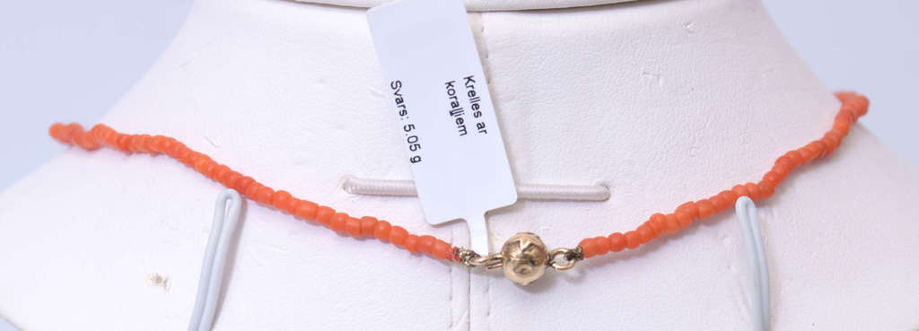 Coral beads with gold clasp