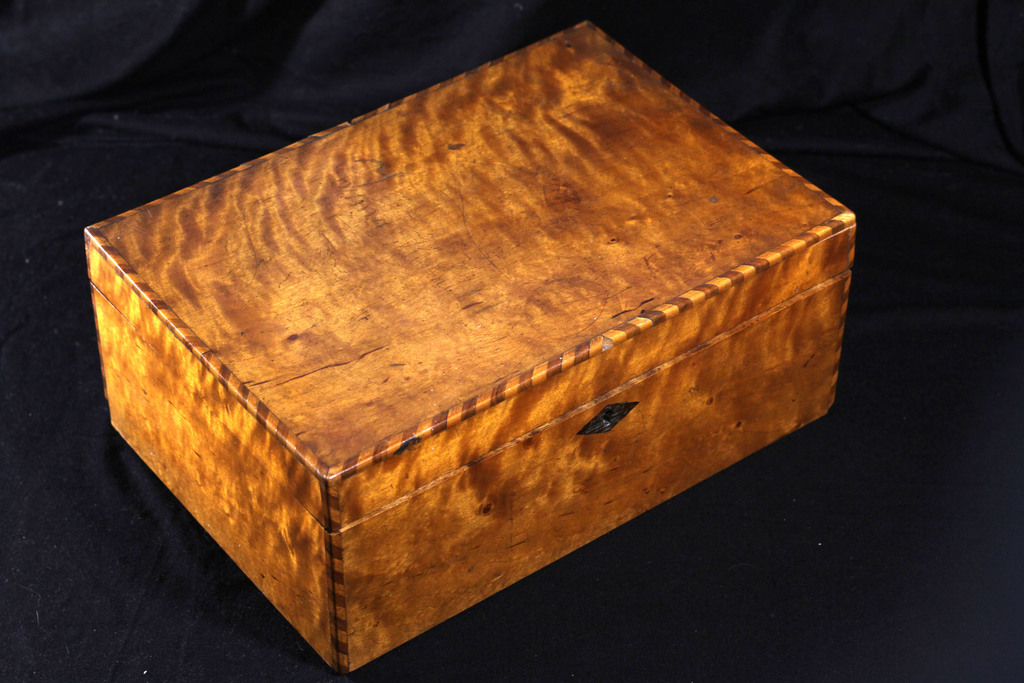 Precious wood chest