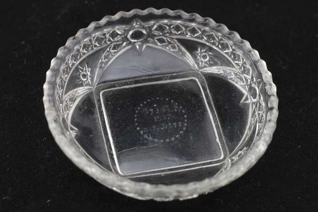 1907 crystal salt dish