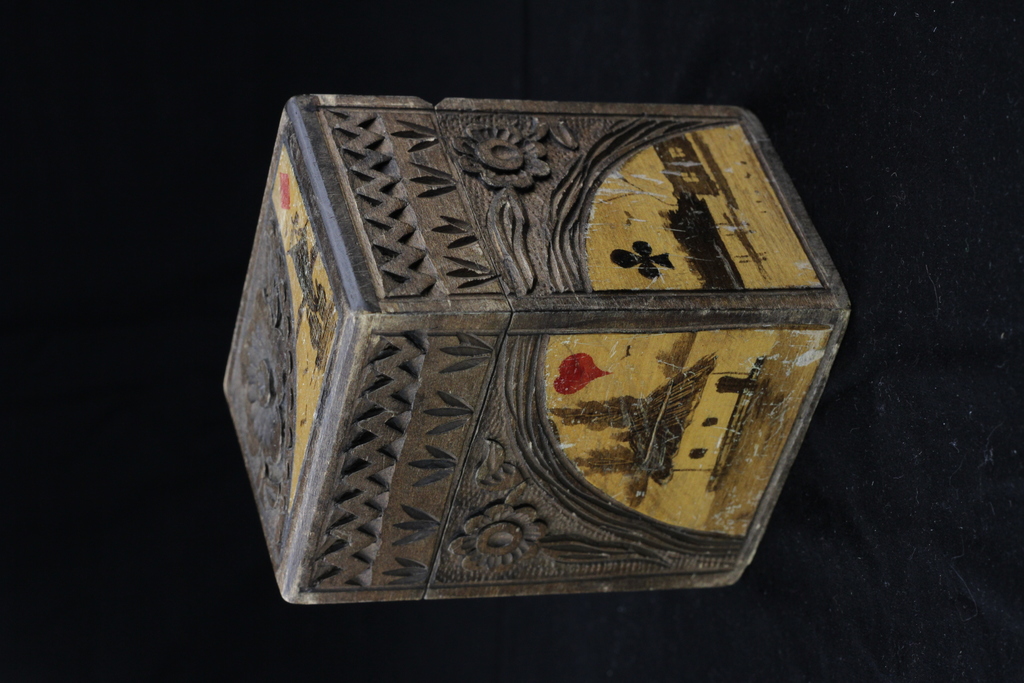 Woodcut wooden card box with cards