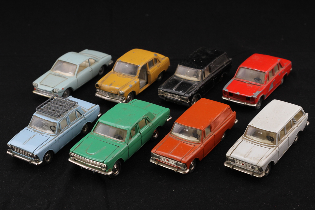 8 Soviet car models in metal