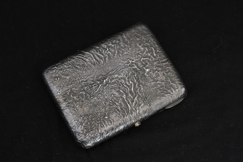Позолоченный серебряный портсигар