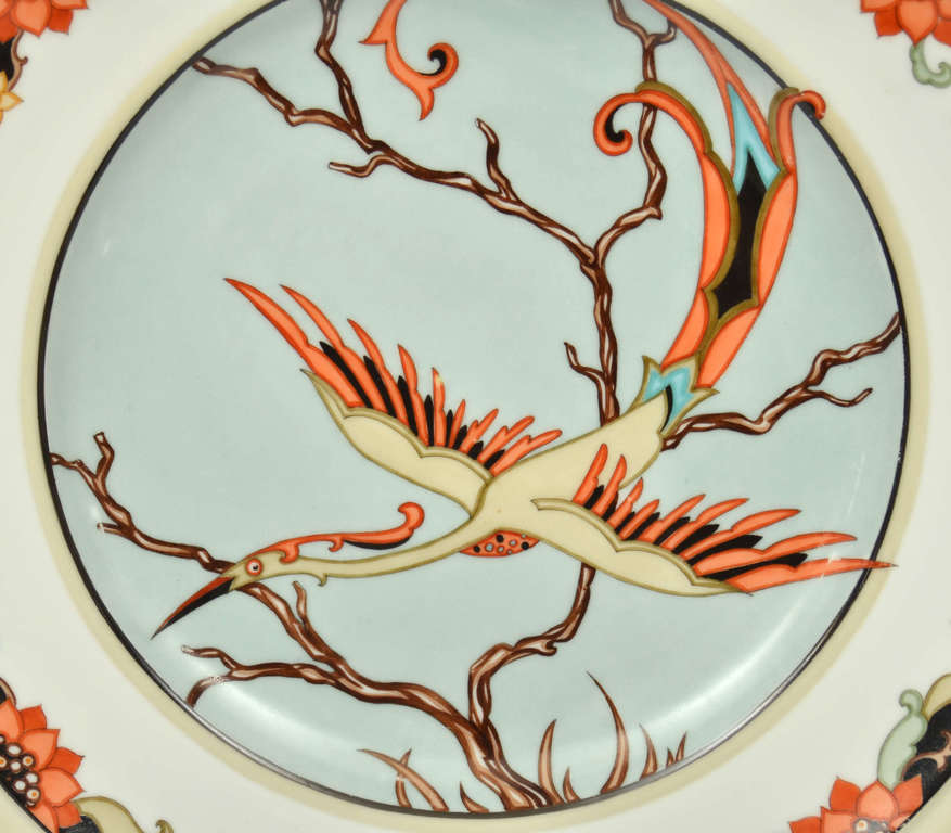 Porcelāna šķīvis ar Ugunsputnu