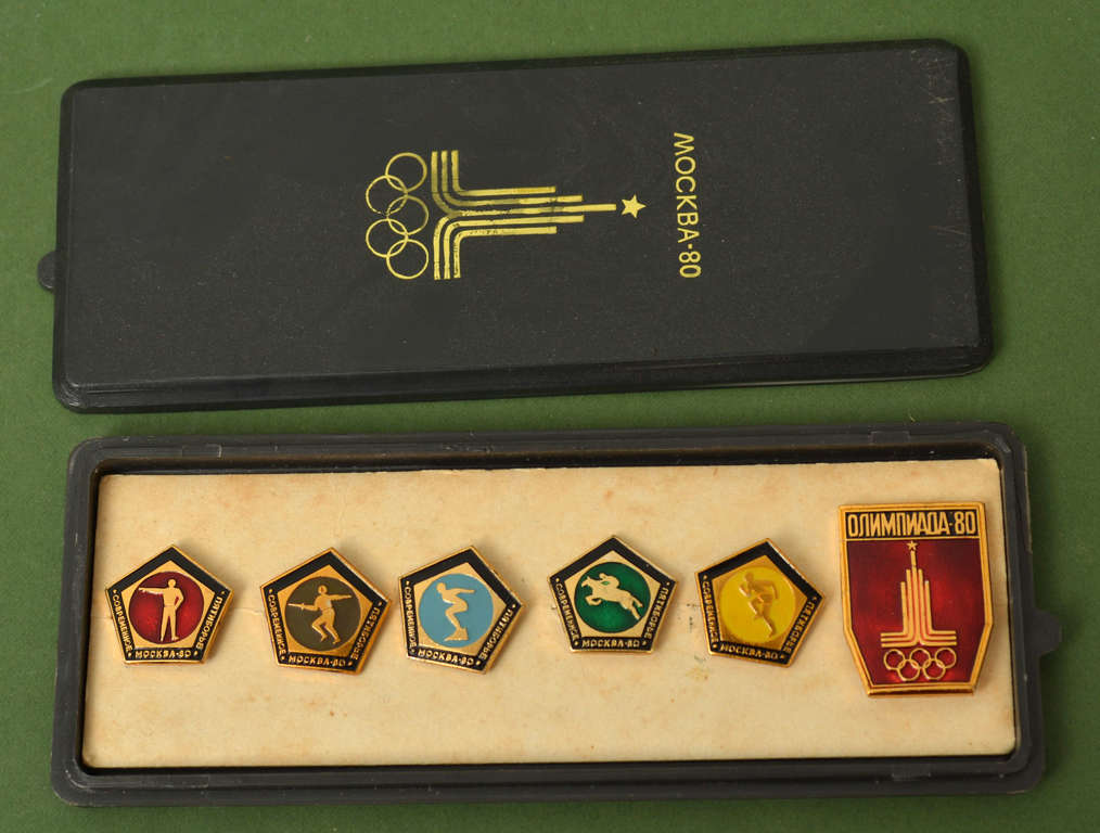 Set of badges for the 1980 Olympics