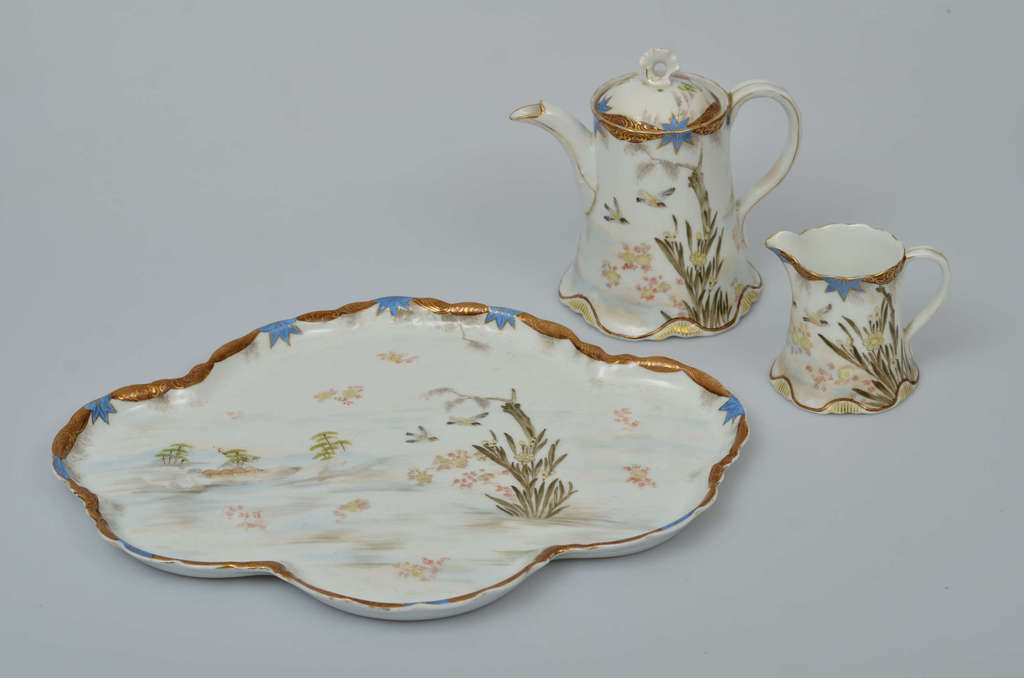Russian Gardner porcelain set - jug, cream bowl, tray
