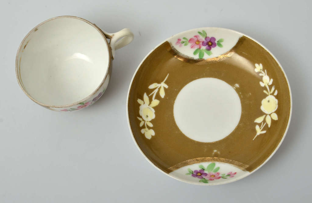 Russian Gardner porcelain cup with saucer