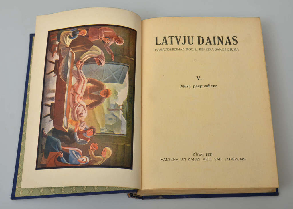 3 volumes of books ''Latvju dainas'' 