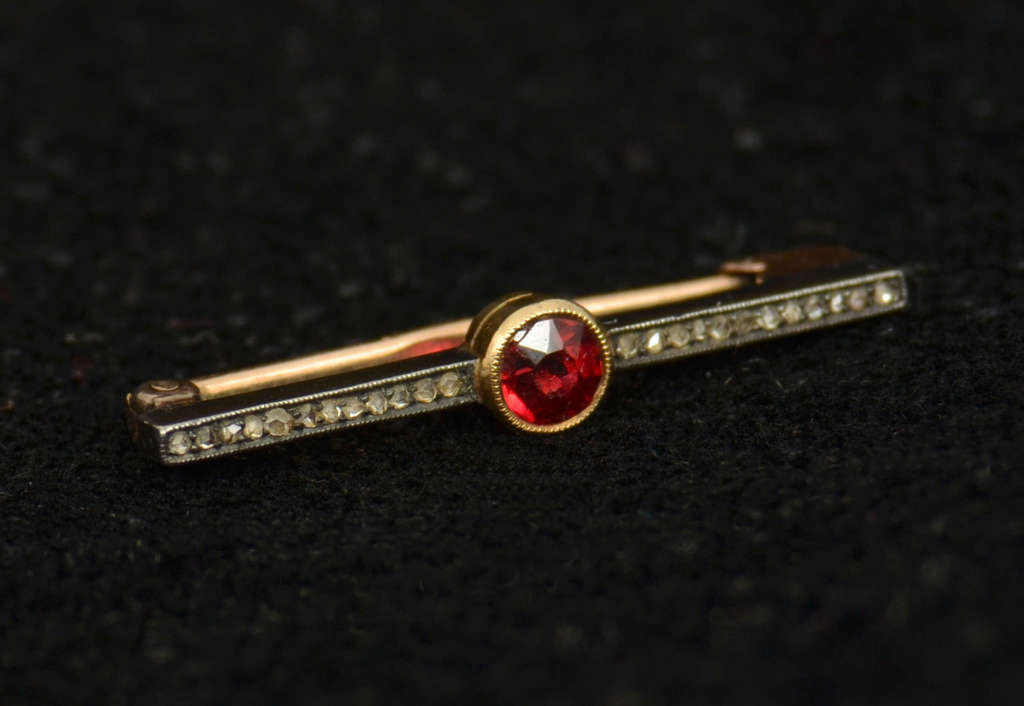 Russian golden brooch with ruby and diamonds