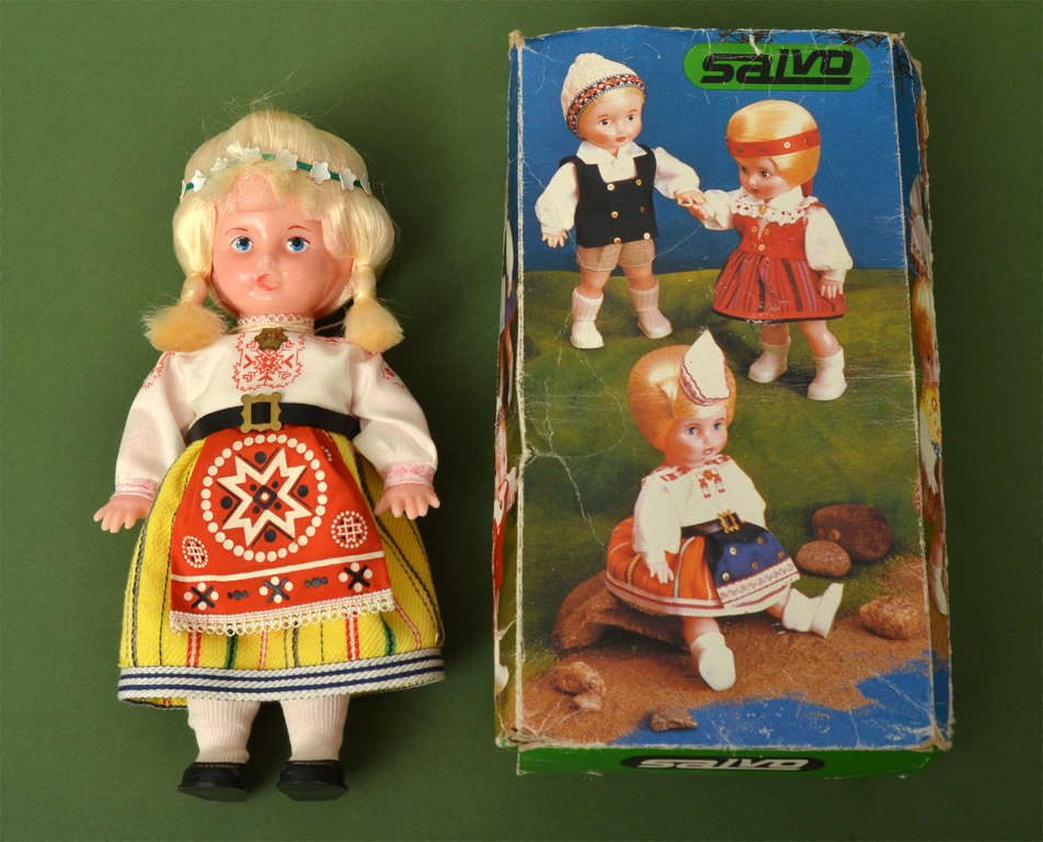 Кукла в оригинальной коробке.