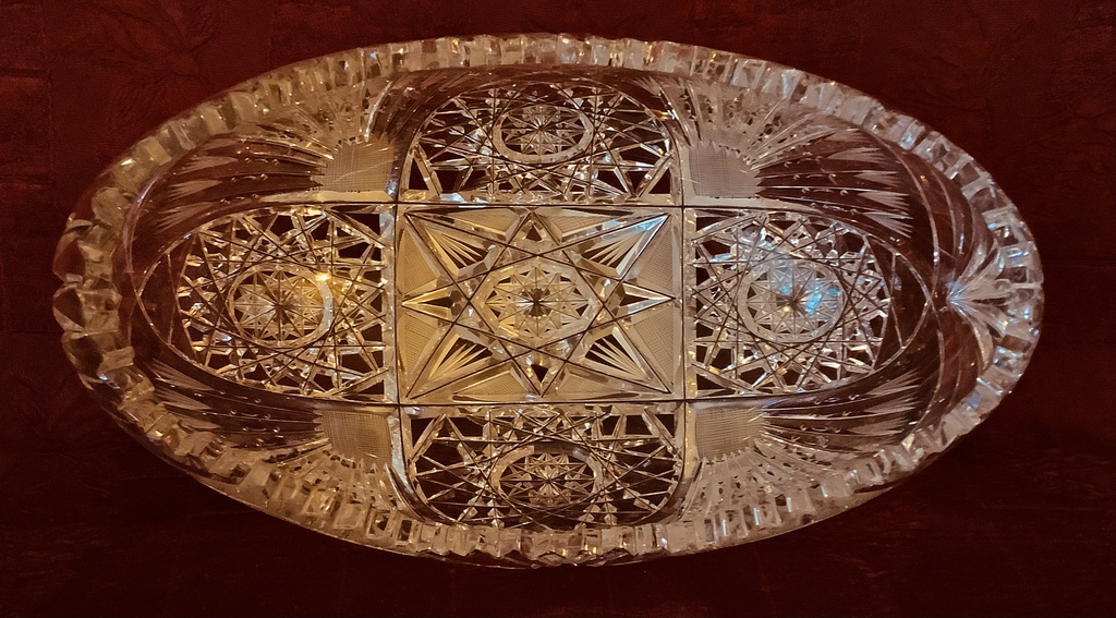 Huge boat for fruit.Antique hand-carved crystal.Diamond edges.Bohemia.1900s