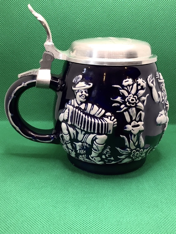 Beer mug, Bavarian dance, pre-war Germany, Zinc lid