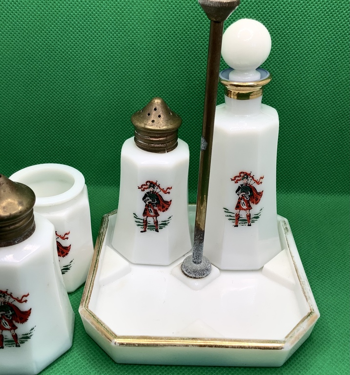 ART DECO.Set for spices made of milky, opaque glass with bronze fittings.Hand-painted.Excellent condition.