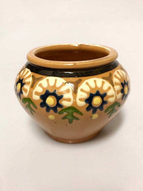Keramikas podiņš