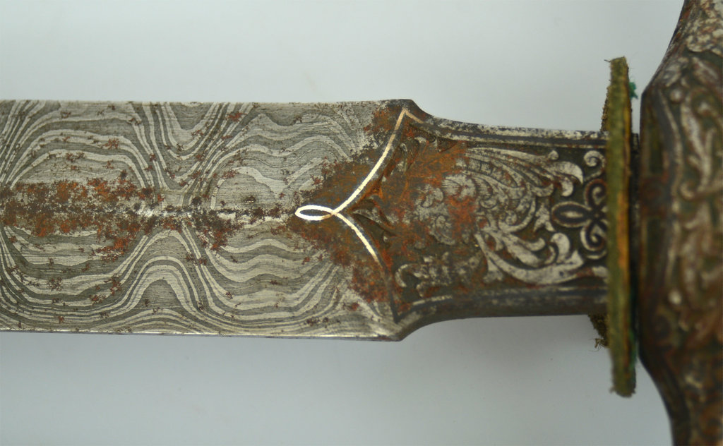 Damascus sword/knife with mother-of-pearl inlays 