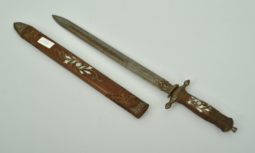 Damascus sword/knife with mother-of-pearl inlays 
