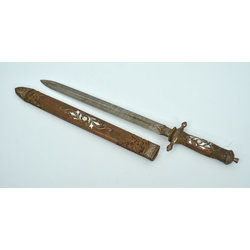 Damaskas zobens ar perlamutra intarsijām un maksti