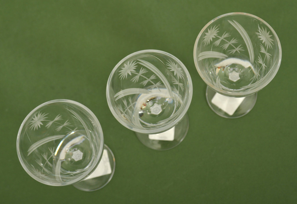 Stikla glāzes (3 gab.)