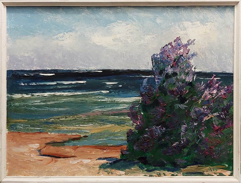 Lilac by the sea