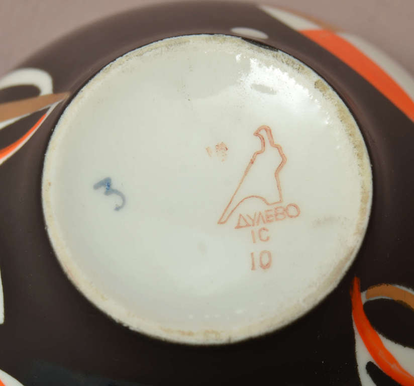 Porcelain cup in art-deco style 