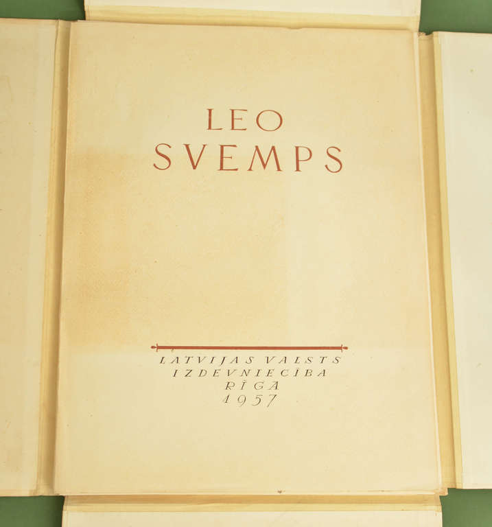Reprodukciju albums ''Leo Svemps''