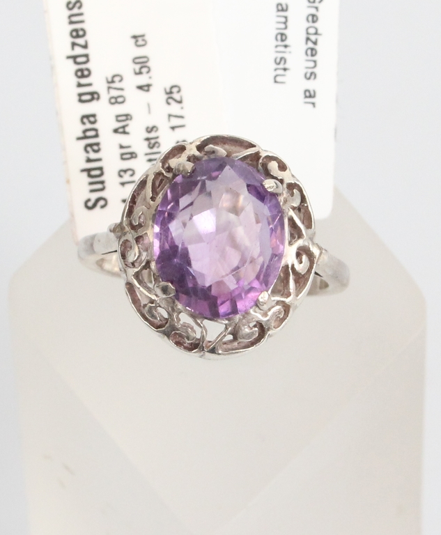 Silver ring with natural amethyst