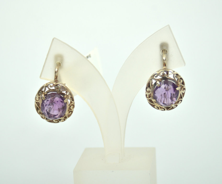 Silver earrings with natural amethyst