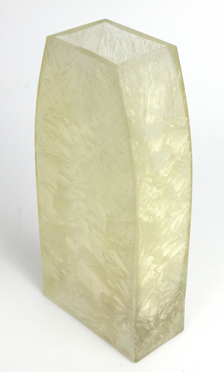 Stikla vāze ar matētu musturu
