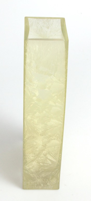 Glass vase with frosted pattern