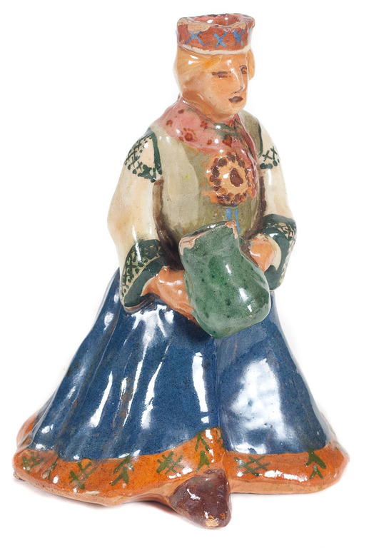 Keramikas figūra Tautu meita