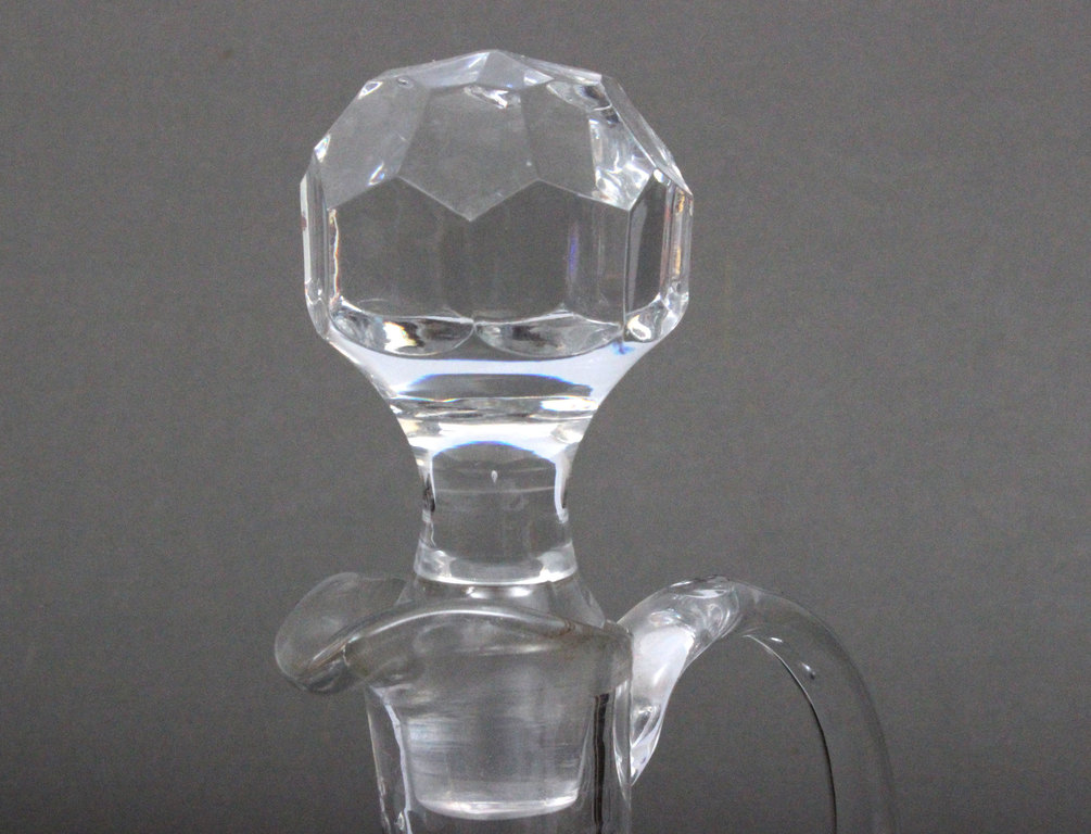 Crystal decanter with a cork
