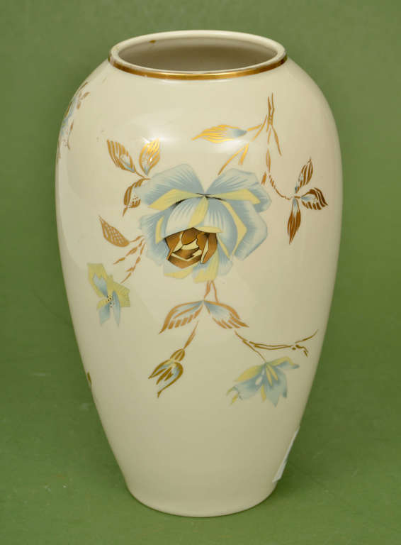 Vase with floral decoration