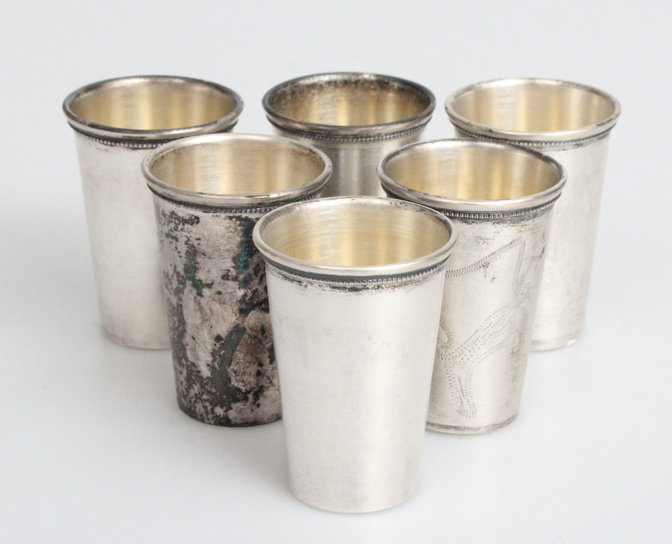 Серебряные чашки (6 шт.)