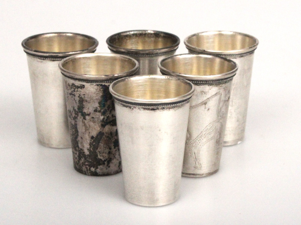 Silver cups (6 pcs.)