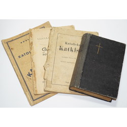 4 reliģiska satura grāmatas