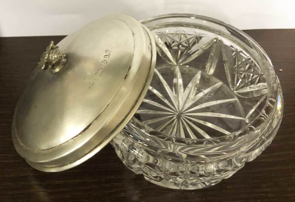 Crystal honey jar with silver lid