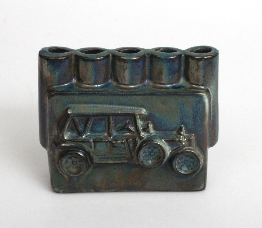 Levon Agadzhanyan's retro car - ceramic vase